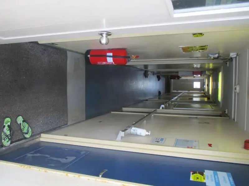 బార్జ్ అమ్మకానీకి వుంది