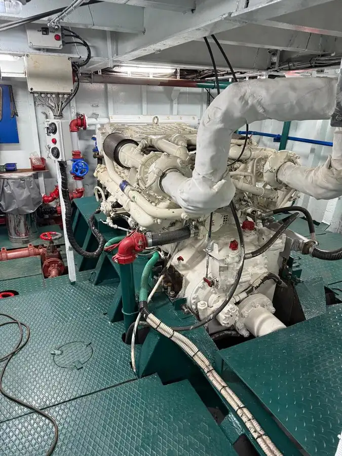 రోపాక్స్ షిప్ అమ్మకానీకి వుంది