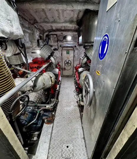 పైలట్ పడవ అమ్మకానీకి వుంది