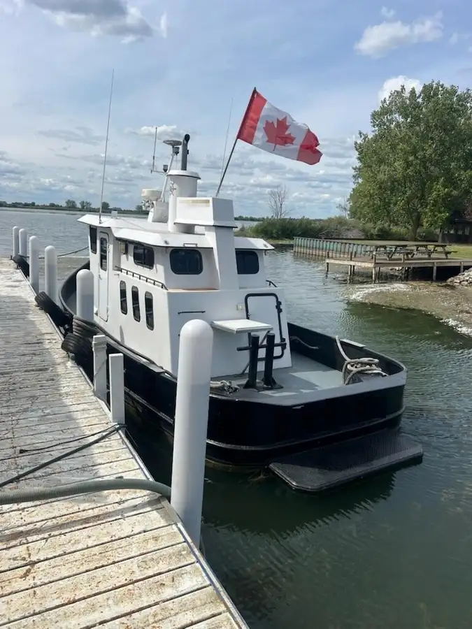 తోపుడు పడవ అమ్మకానీకి వుంది