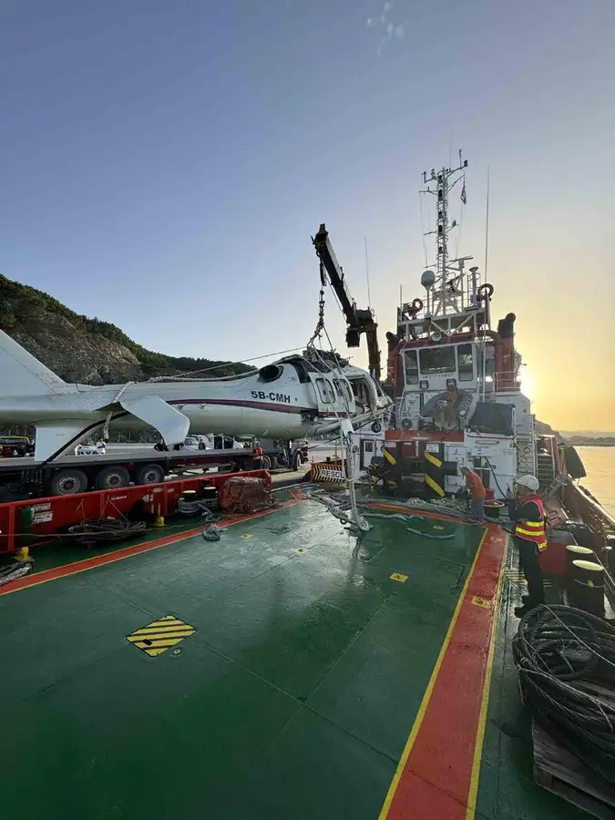 తోపుడు పడవ అమ్మకానీకి వుంది