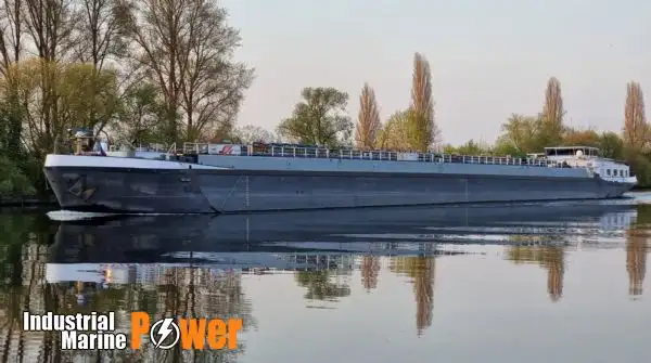 ఆయిల్ ట్యాంకర్, కెమికల్ ట్యాంకర్ అమ్మకానీకి వుంది