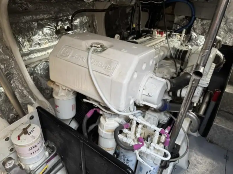 పైలట్ పడవ అమ్మకానీకి వుంది