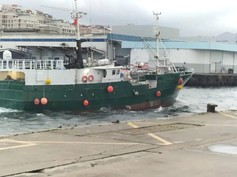 ఫిషింగ్ ట్రాలర్ అమ్మకానీకి వుంది