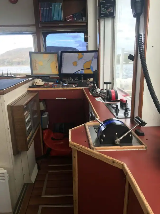 తోపుడు పడవ అమ్మకానీకి వుంది