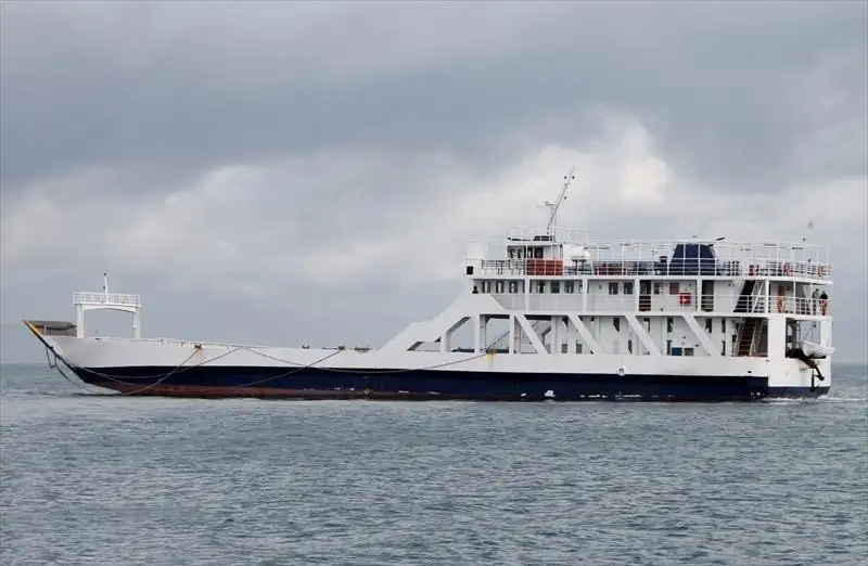 రోపాక్స్ షిప్ అమ్మకానీకి వుంది