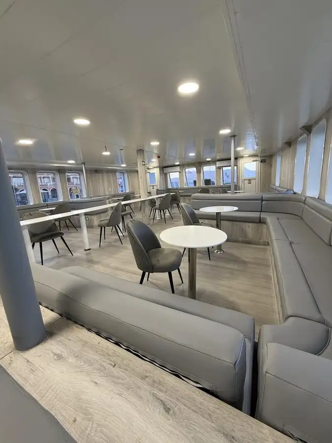 రోపాక్స్ షిప్ అమ్మకానీకి వుంది