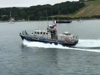 లైఫ్ బోట్ అమ్మకానీకి వుంది