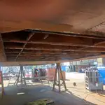 బార్జ్ అమ్మకానీకి వుంది