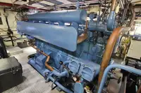 గస్తీ పడవ అమ్మకానీకి వుంది