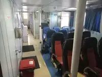 సిబ్బంది పడవ అమ్మకానీకి వుంది