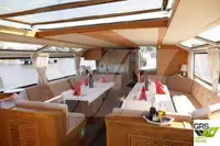 ప్రయానికుల ఓడ అమ్మకానీకి వుంది