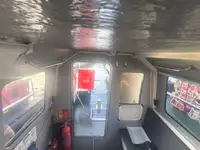 పైలట్ పడవ అమ్మకానీకి వుంది