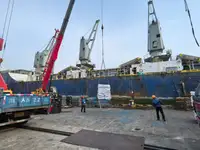 రీఫర్ షిప్ అమ్మకానీకి వుంది