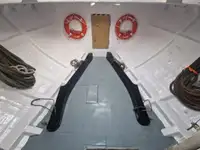 పైలట్ పడవ అమ్మకానీకి వుంది